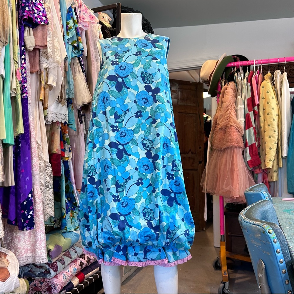 Groovy Vintage Bubble Dress